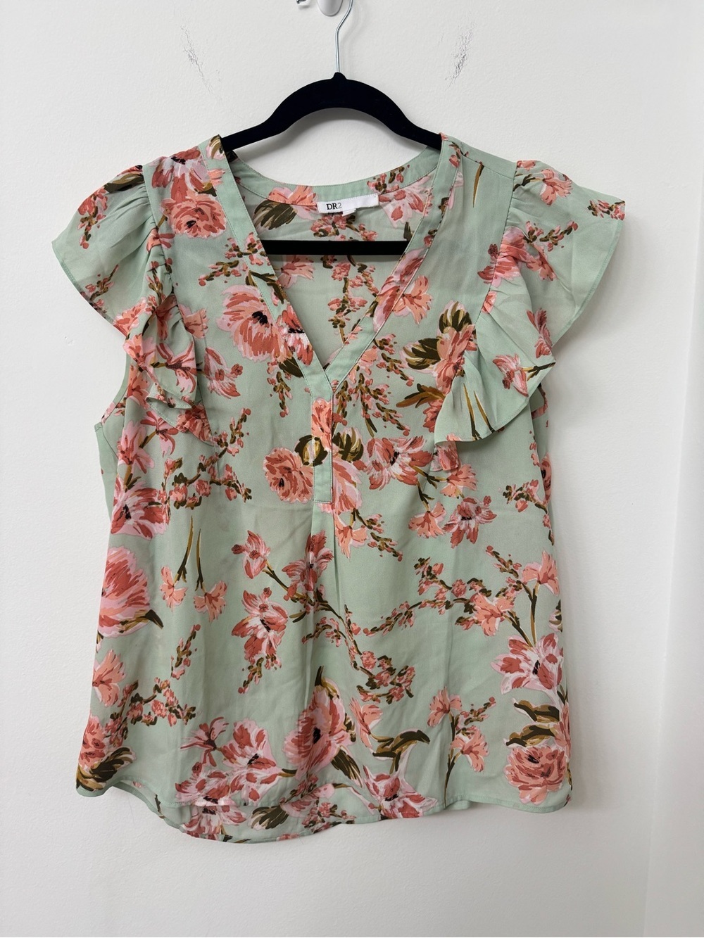 DR2 V-Neck Flutter Sleeve Blouse